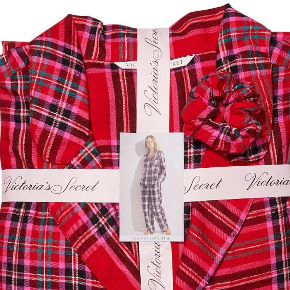VS Flannel Pajama Set Red Plaid Pajama PJs Long Sleeve Pants Great Present NWT - Picture 2 of 12
